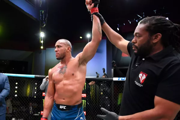 Po výhře nad Ngannouem přivezu UFC až do Paříže, slíbil Gane Francii