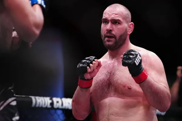 Překvapivý konec. Slovenský hromotluk se loučí s UFC