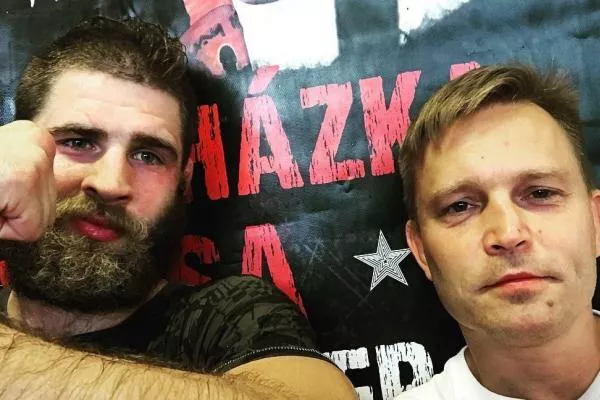 Procházka a UFC? Máme jedinečnou nabídku jít o titul, kterou si nechceme nechat ujít, říká Karaivanov