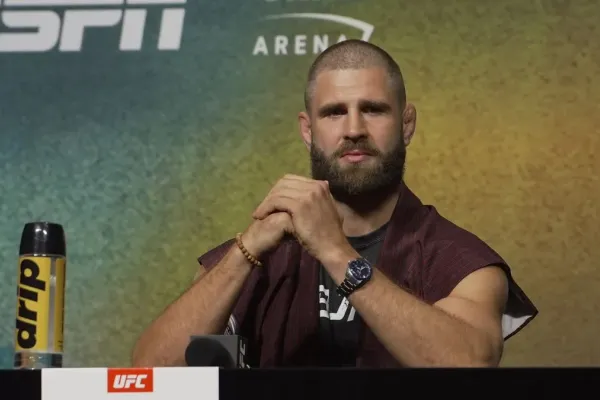 Procházka v Oktagonu? Museli bychom rychle vyletět, říká šéf organizace