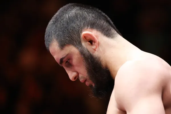 Promarněná šance? UFC o gigantický souboj šampionů nestojí