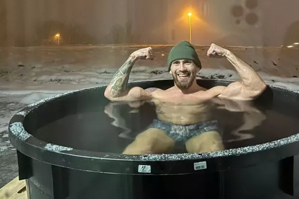 Prostředek k nesmrtelnosti. Co na ledovou terapii říkají fighteři?