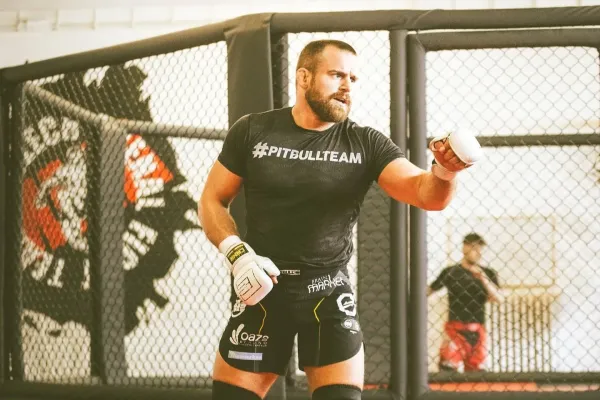 Pukač mezi Engizeka a Muradova sportovně, výkonnostně a zápasnicky nepatří, říká Kincl