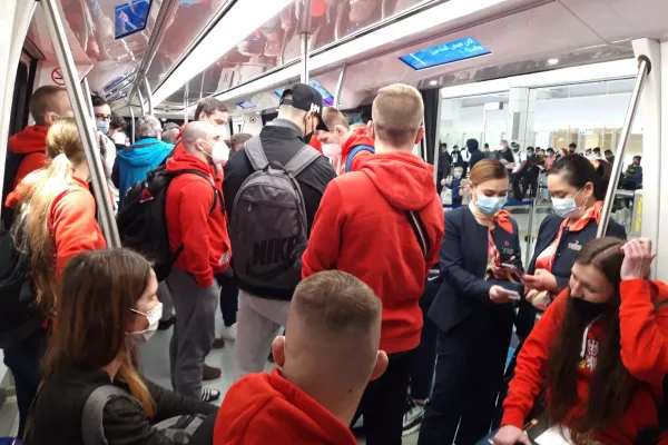 Reprezentace a její dlouhé putování s covidem v zádech. Nakonec skončilo v luxusním hotelu