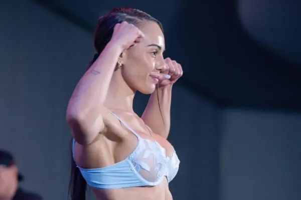 S boxerskou kráskou chce Jake Paul dobýt nový trh. Ambice jsou obrovské