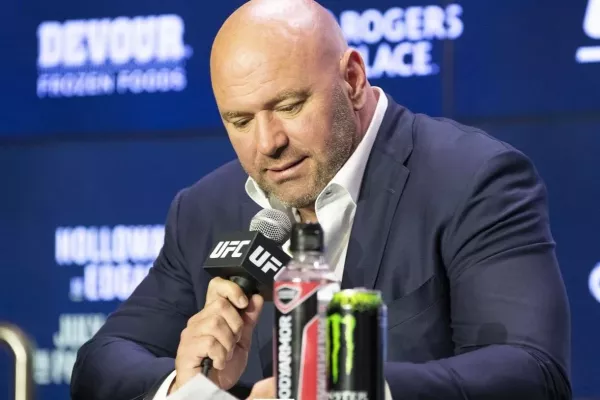 Šéf UFC zažívá ponižující fiasko. Byl vyšachován z lukrativního duelu