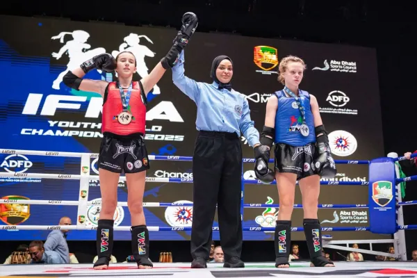 Školačka a česká bojovnice. Vždycky mi říkali, že nejsem normální dítě