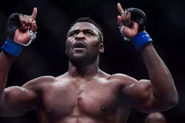 Tak že by přeci jen?! Ngannou by měl podepsat smlouvu s novou organizací