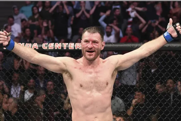 Těžká váha se v důchodu baví. Z legendy UFC se stal fotograf