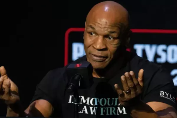 To nevypadá dobře! Mike Tyson měl během letu zdravotní potíže a potřeboval pomoc