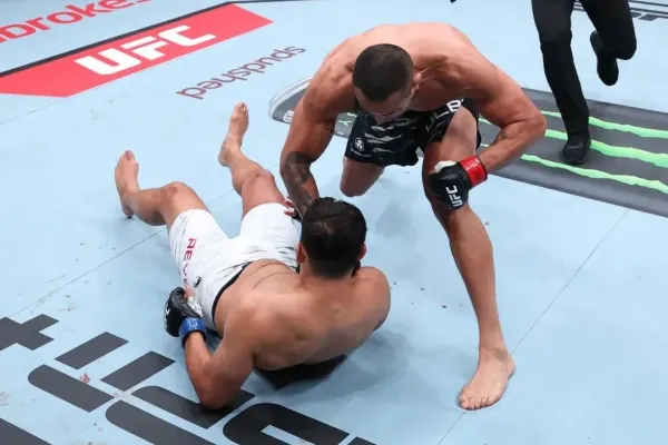 Tvrdé KO v Procházkově divizi. O titul si po fenomenální výhře řekl rozjetý Novozélanďan