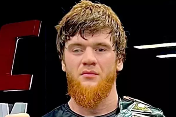 UFC přitápí pod kotlem. Na turnaji v Abú Dhabí bude debutovat neporažená knokautová mašina