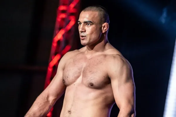 Válečník a nezastavitelný. Dvě naděje odpálí ohňostroj zápasů v O2 areně