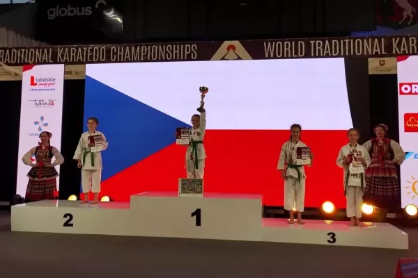 Velký úspěch. Na MS získali pražští karatisté dva tituly. Celkem vybojovali šest medailí