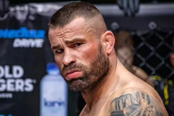 Vémola se vrací ke spornému momentu a přiznává vlastní hendikep