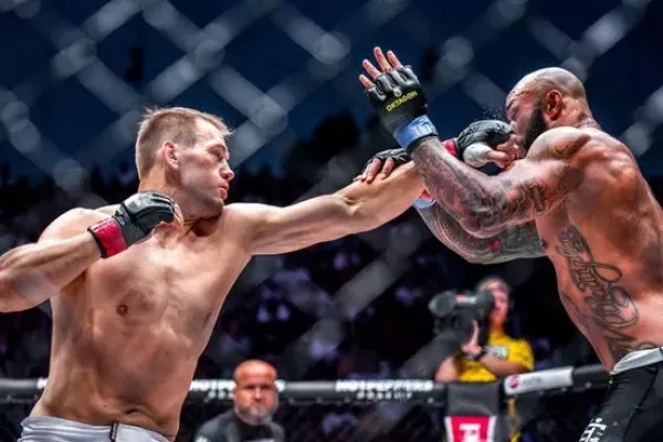 Viktor Pešta si jde pro milion dolarů. “Mám na to, abych to celé vyhrál,” říká před prvním zápasem v PFL