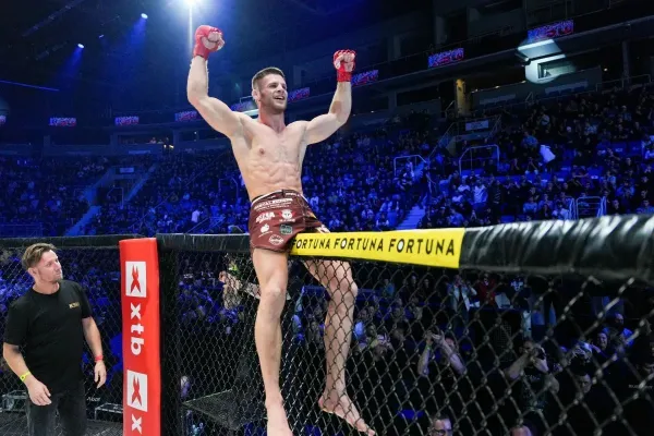 Výhra na Procházku. Český bojovník v KSW zaujal. Ruce u pasu a prásk