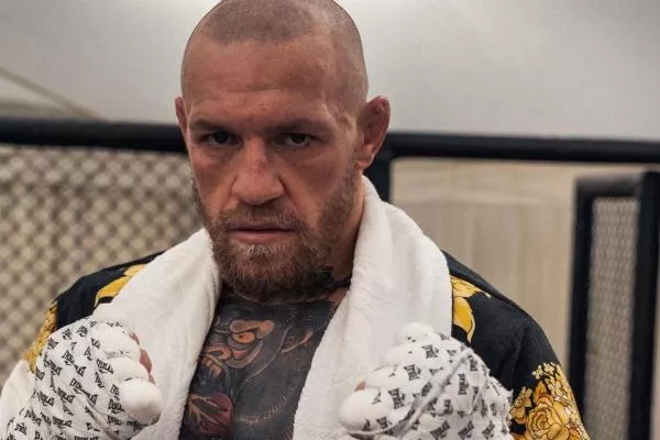 Vypnutá noha, trefený nerv a skvělé ukončení. McGregor promluvil o svém TKO