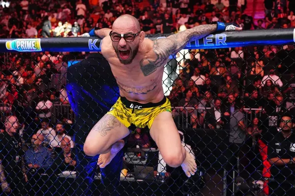 Vystrašený do morku kostí. Bijec UFC utekl od počítače, porazila ho hororová hra