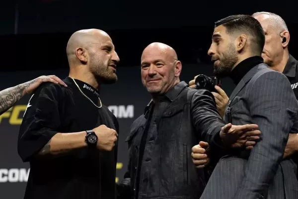 Vyzyvatel se pasoval do role krále. Naučím ho pokoře, slibuje hvězdný šampion UFC