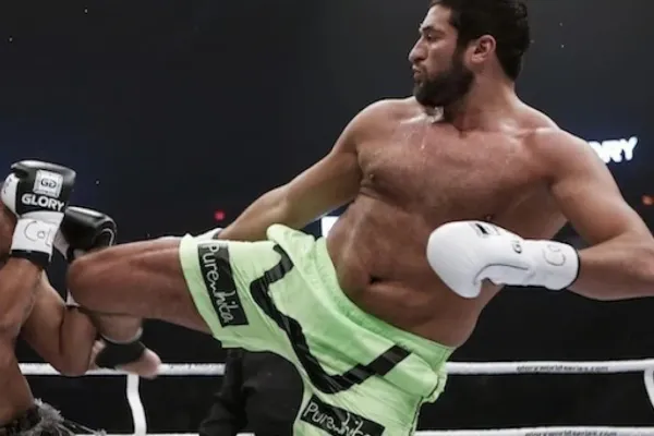 Z ringu na 4 roky do vězení. Dvoumetrový obr byl odsouzen za únos