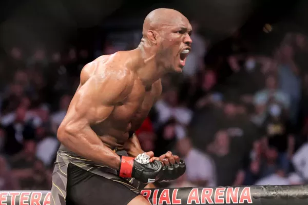 Zvláštní přestup? P4P král Kamaru Usman v polo-těžké váze?